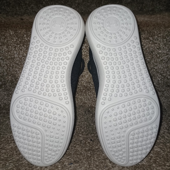 Brand New Kids Under Armour Shoes - Picture 6 of 6